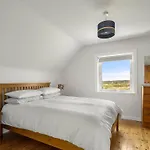 Semesterbostad House Mannin, *