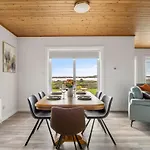 House Mannin,