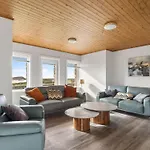 House Mannin,