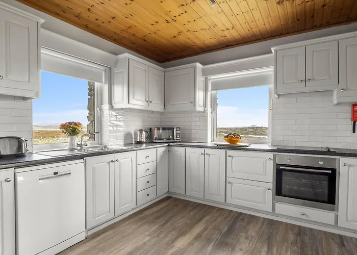 House Mannin, Ballyconneely